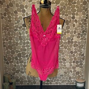 NWT Wacoal b.tempt’d Pink Lace Chemise with Plunging Neckline